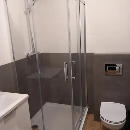 Apartment Jaworska 4 *